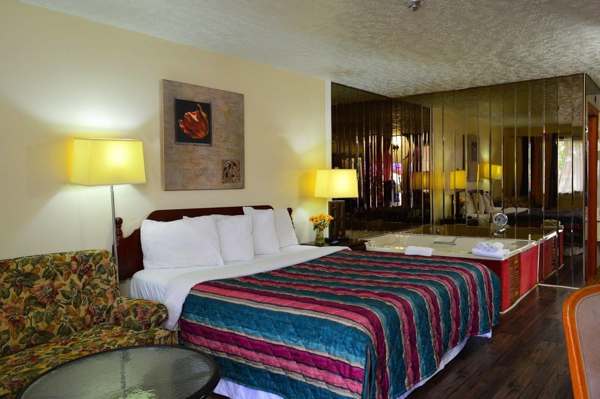 Rockwell Resort Ниагара-Фолс Экстерьер фото